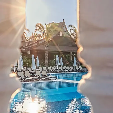 Royal Wings Hotell