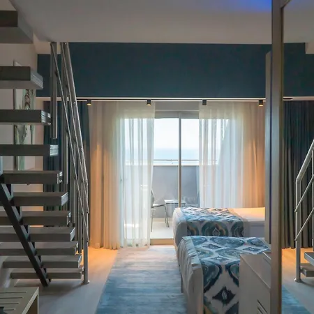 Hotell Royal Wings 5*